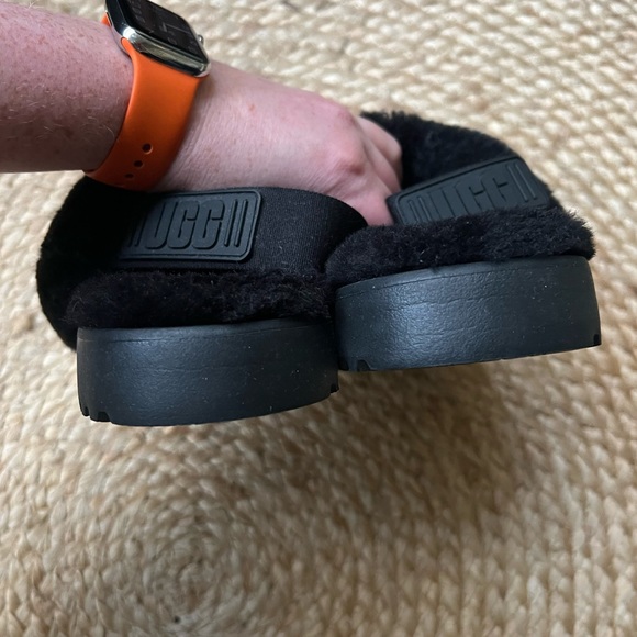 Ugg slippers - Picture 6 of 7